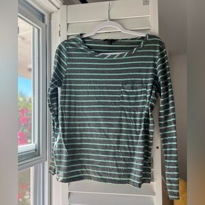 Gray and turquoise long sleeved Forever 21 shirt